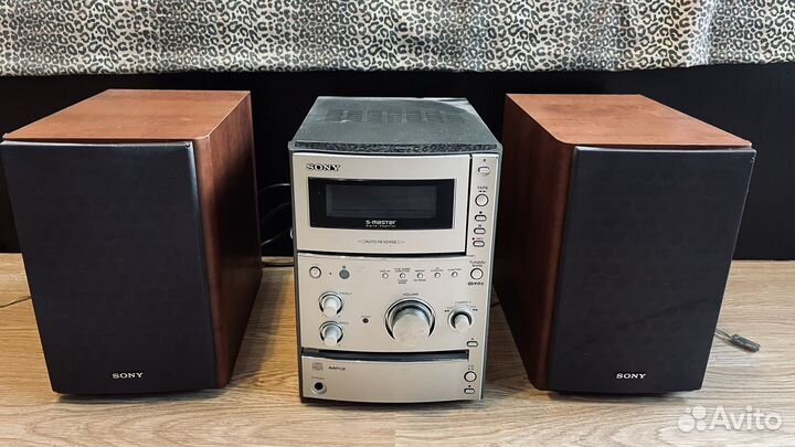 Музыкальный центр sony