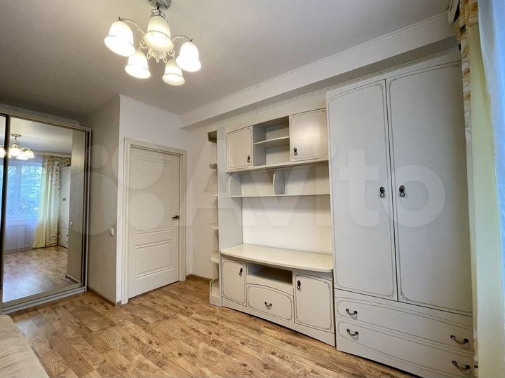 2-к. квартира, 47 м², 1/5 эт.