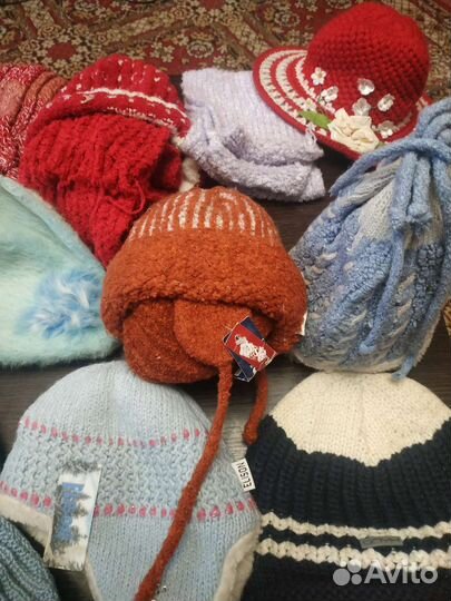 Варежки вязаные женские