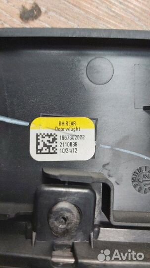 Декоративная накладка задняя правая Mercedes Gl