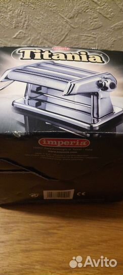 Лапшерезка Titania, Италия