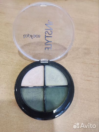 Тени болотного (зелёного) цвета