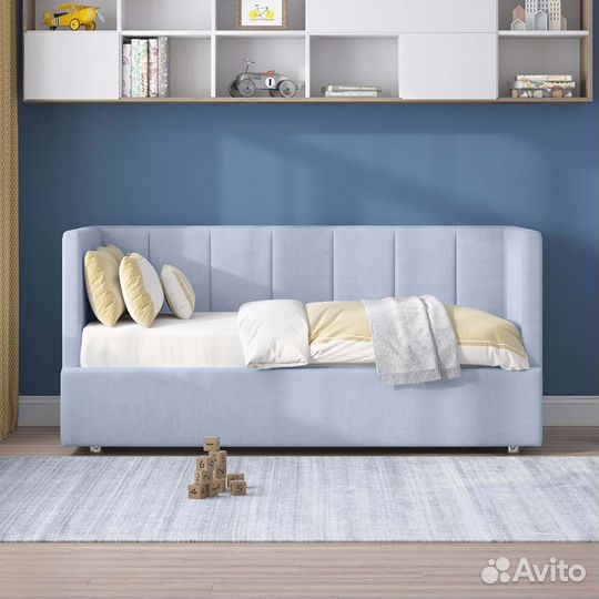 Детская кровать в мягкой обивке