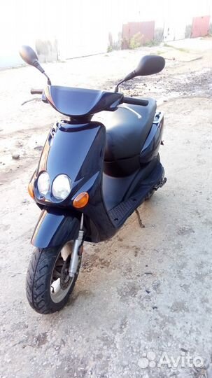 Yamaha Neos 50 скутер мопед