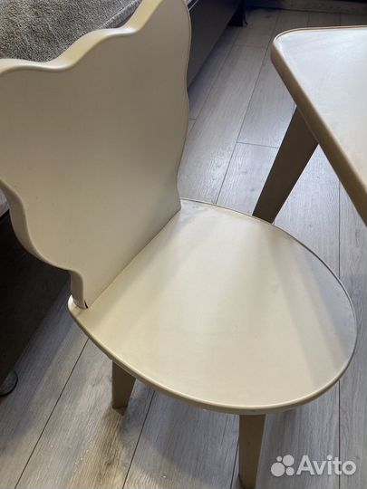 Стол и стул детский