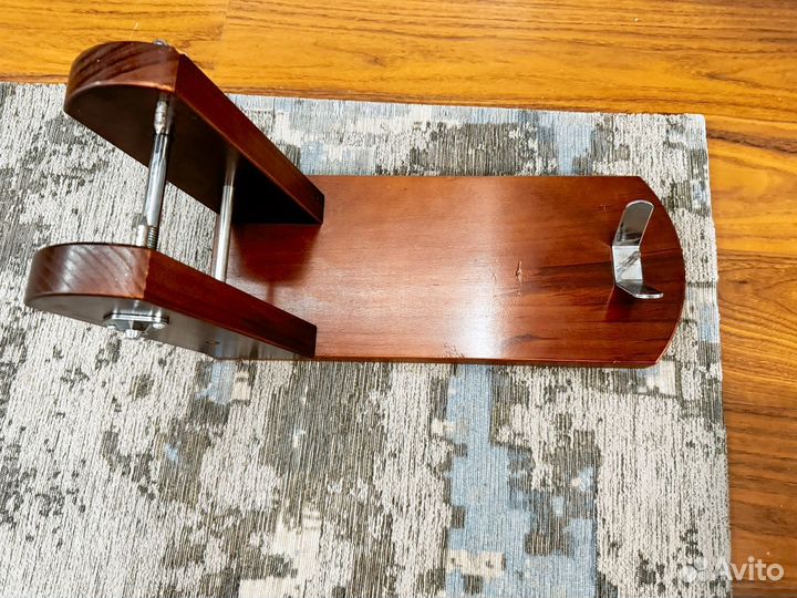 Хамонера - держатель для хамона