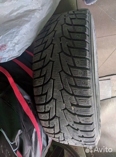 Hankook Winter I'Pike RS W419 215/65 R16 98T