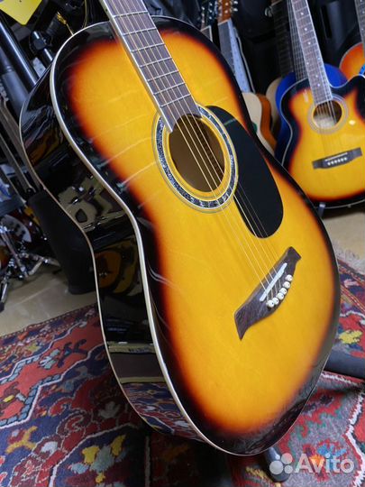 Акустическая гитара с чехлом Yamaha