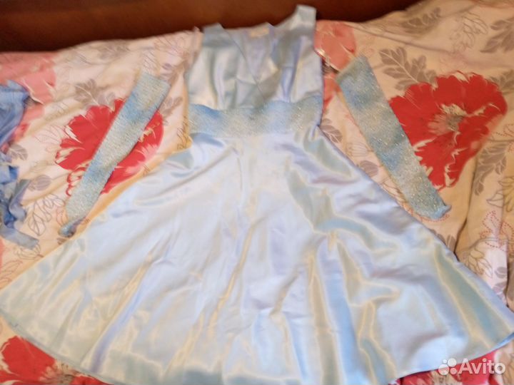Нарядное платье