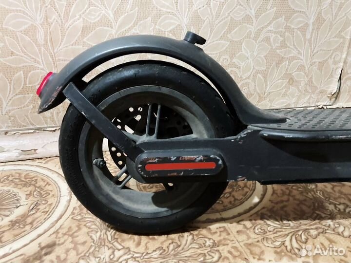Электросамокат Xiaomi M365 PRO 1 поколение