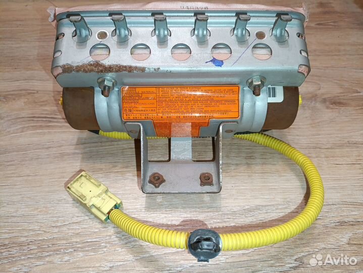 Подушка безопасности SRS пассажира subaru B13