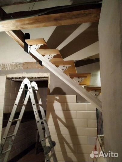 Лестница в подвал
