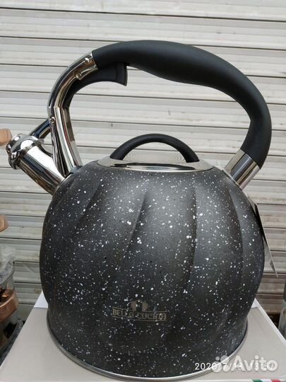 Чайник с гранитным покрытием