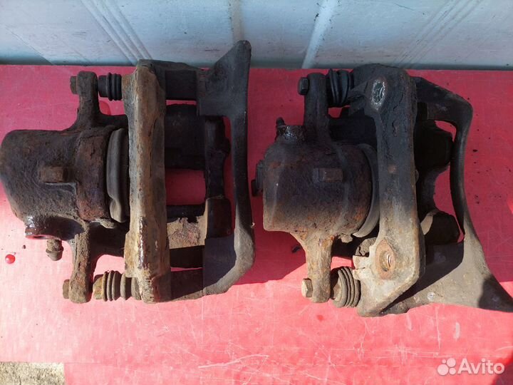 Суппорт передний Mercedes-Benz W202 M104