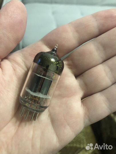 Лампа 12AX7 electro-harmonix