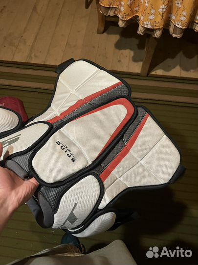 Нагрудник хоккейный детский