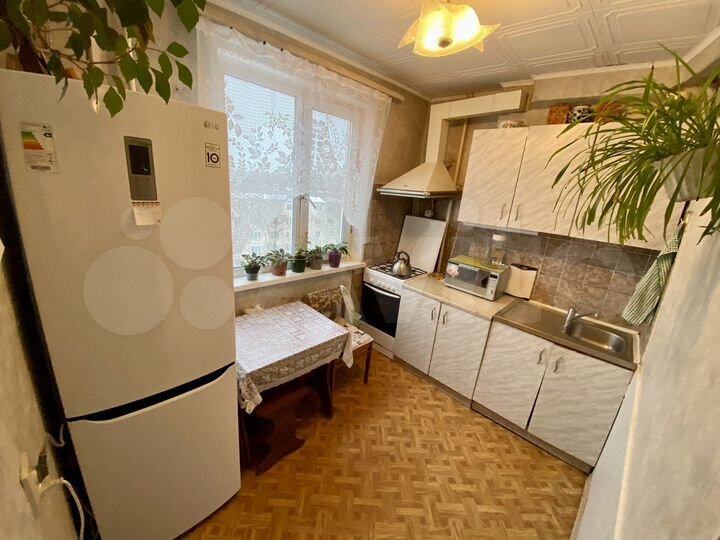 4-к. квартира, 72 м², 6/9 эт.