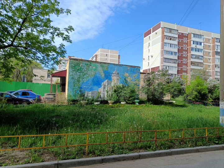 Отдельно стоящее здание, 200 м²