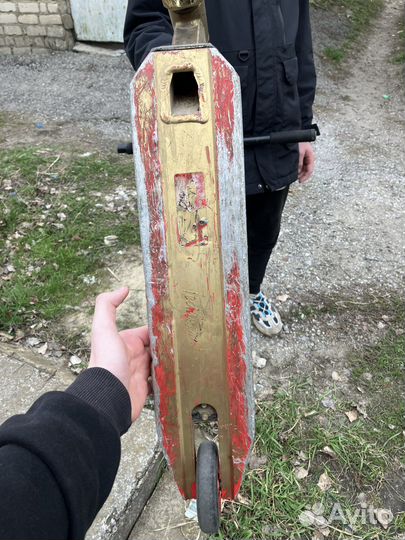 Трюковой самокат