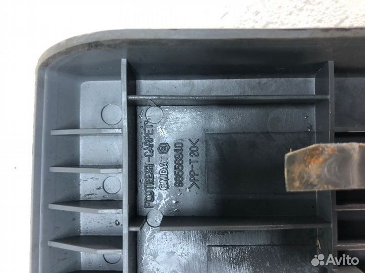 Подставка под ногу Chevrolet Lacetti 2007