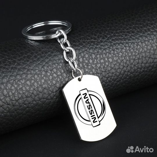 Брелок жетон для ключей с логотипом 