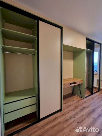 Черный шкаф