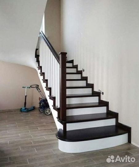 Лестница на металлокаркасе / изготовление лестниц