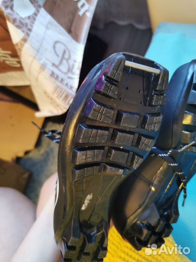 Лыжные ботинки