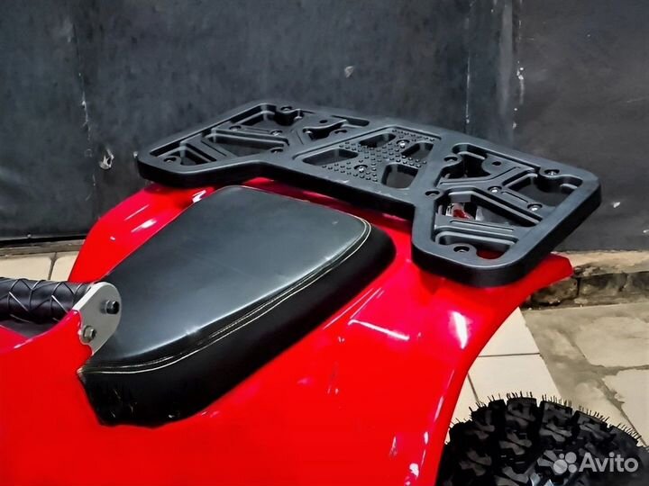 Квадроцикл Avantis Hunter LUX New красный