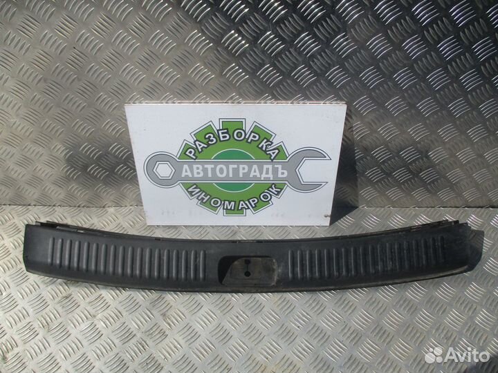 Обшивка задней панели багажника Kia Ceed 1 рест