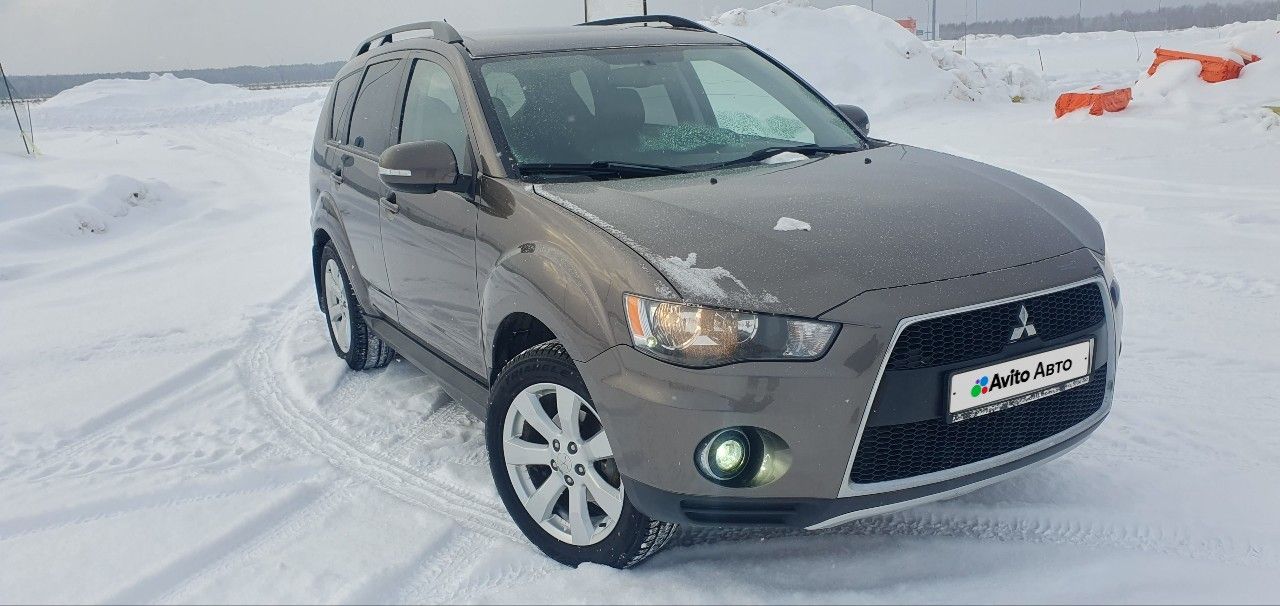 Mitsubishi Outlander: фото владельца