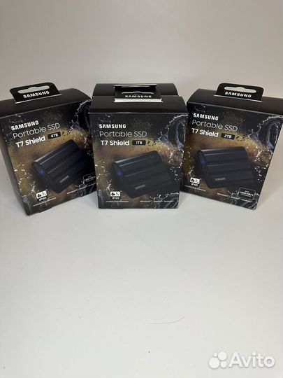 Новый Samsung SSD T7 Shield 4TB