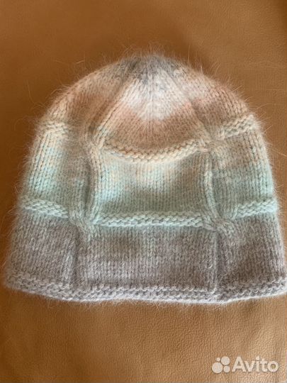 Вязаная шапка из пуха норки ручной работы