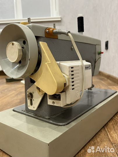 Швейная машина Подольск 142