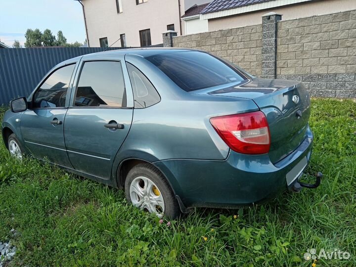 LADA Granta 1.6 МТ, 2013, 142 936 км