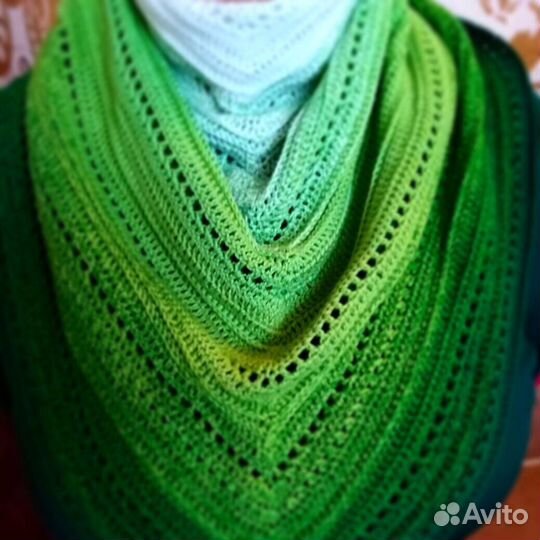 Бактус. Шаль. Платок. Шарф