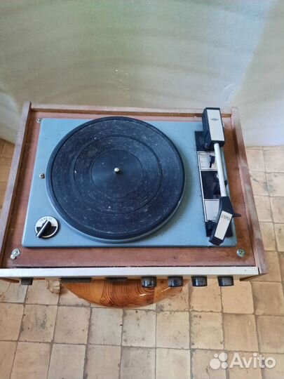 Проигрыватель винила