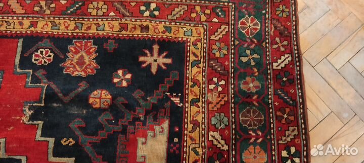 Старинный ковер ручной работы