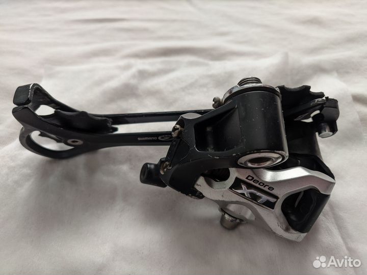 Задний переключатель Shimano Deore XT