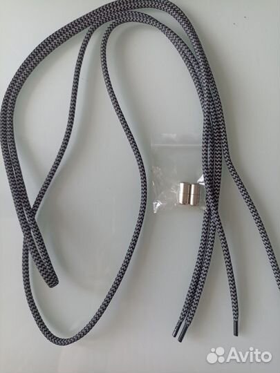 Шнурки для обуви круглые плоские нов. с фиксатором