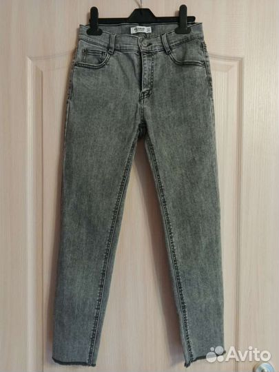 Джинсы