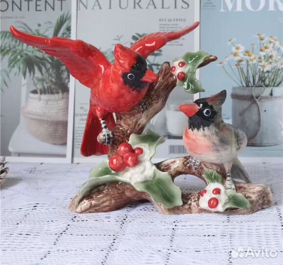 Керамическая статуэтка птицы