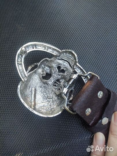 Пряжка с черепом