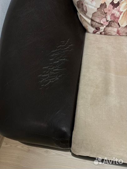 Большой угловой диван бу