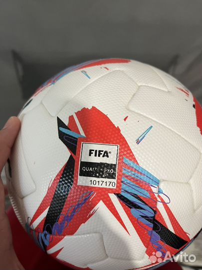 Футбольный мяч puma