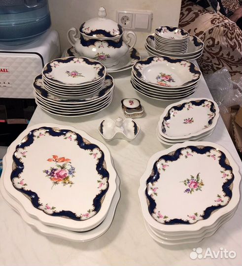 Набор столовой посуды новый