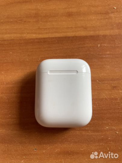 Apple airpods 1 поколения