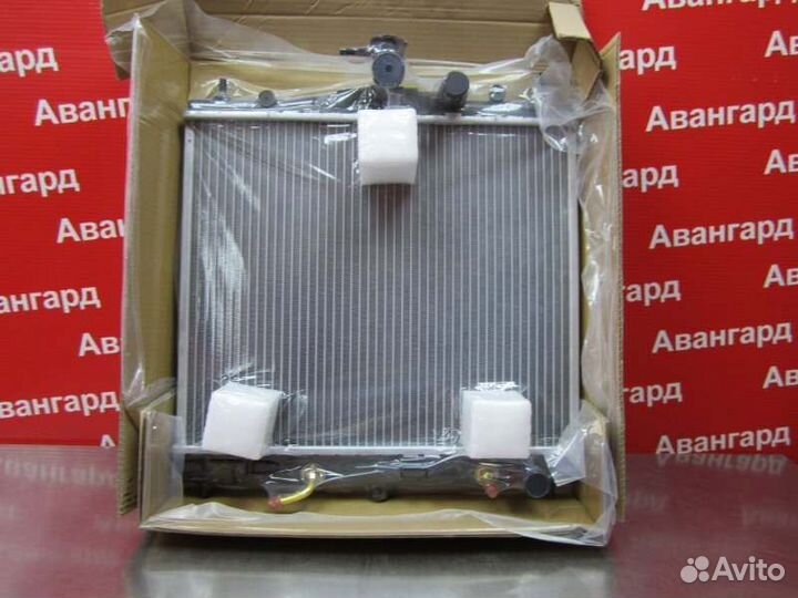 Радиатор охлаждения Nissan March K12 CR14 / HR16