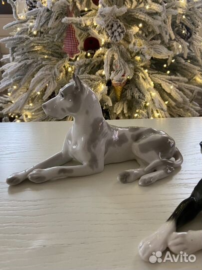 Фарфоровая статуэтка собака лфз
