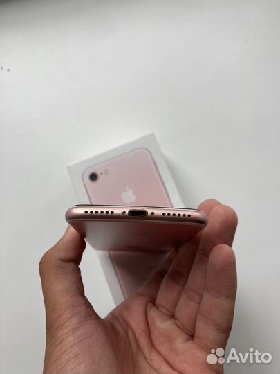 Телефон iPhone 7 32 gb